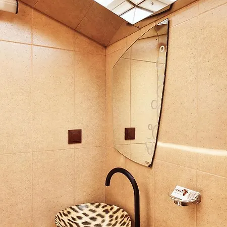Hotel Africa *