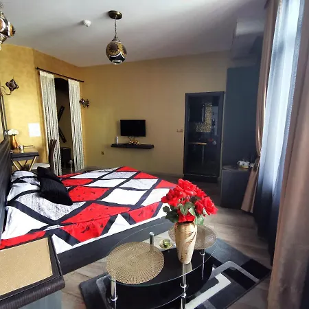 Hotel Africa *