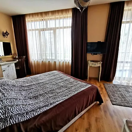 Africa Hotel *