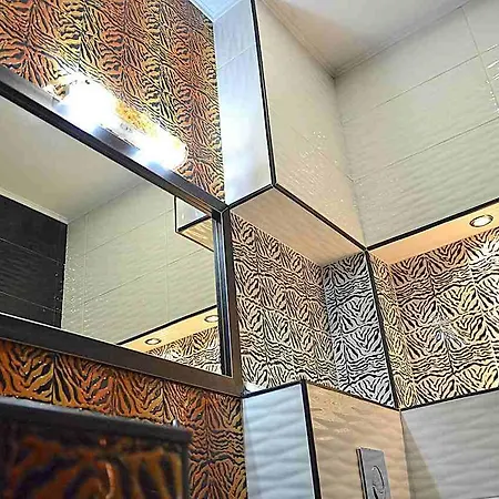 Hotel Africa *